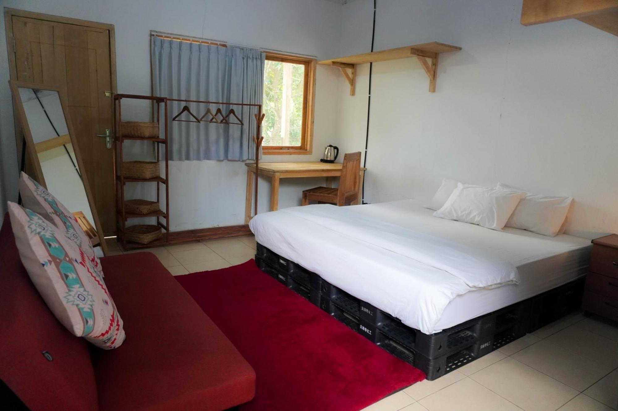 Hostel Lotide Surf Camps Lombok Kuta  Exterior foto
